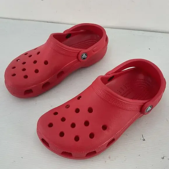 Red Synthetic Casual Shoes Crocs Women's Clogs Size 9 Preowned - Picture 2 of 6